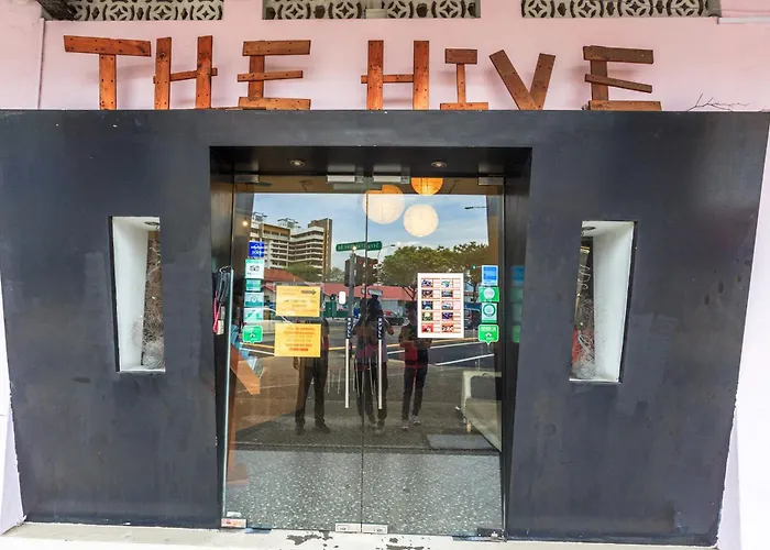 The Hive Singapore Hostel